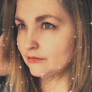 Meet your Posher, Holly